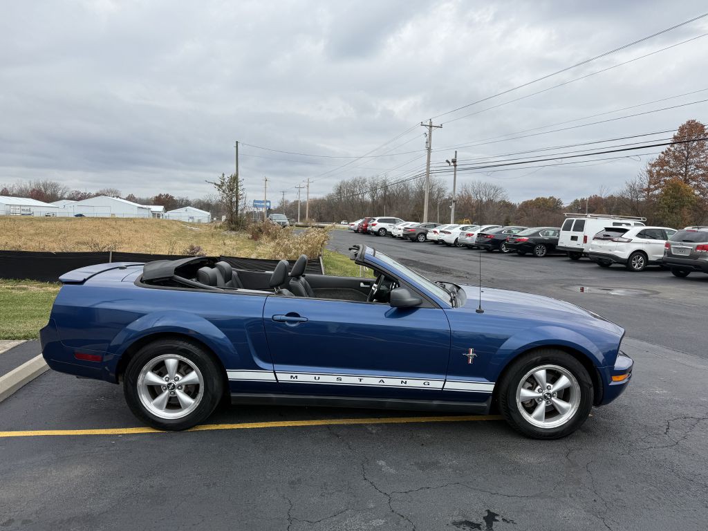 2007 Ford Mustang Image 18