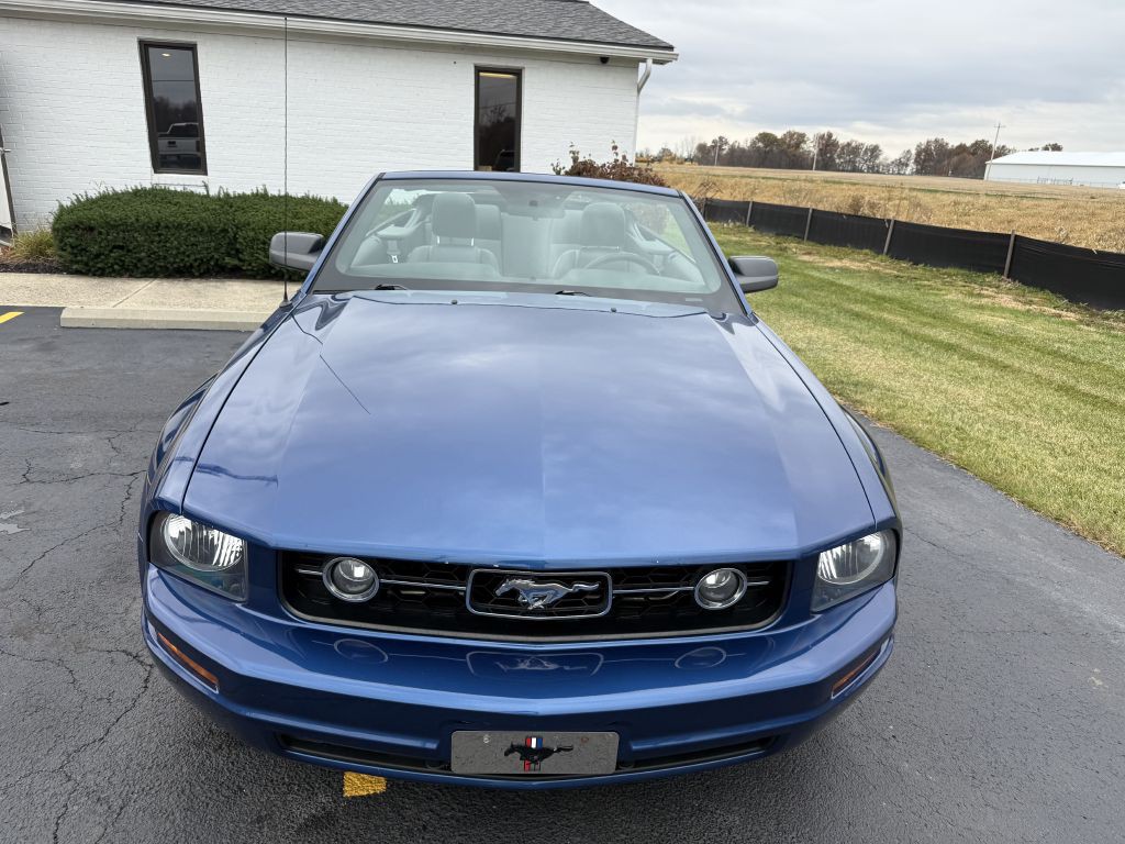 2007 Ford Mustang Image 19