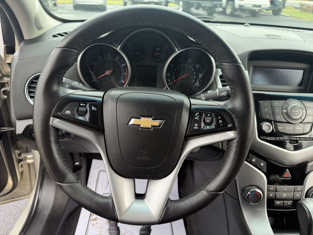 2012 Chevrolet Cruze Image 10