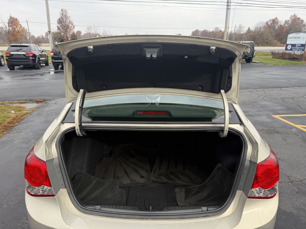 2012 Chevrolet Cruze Image 19