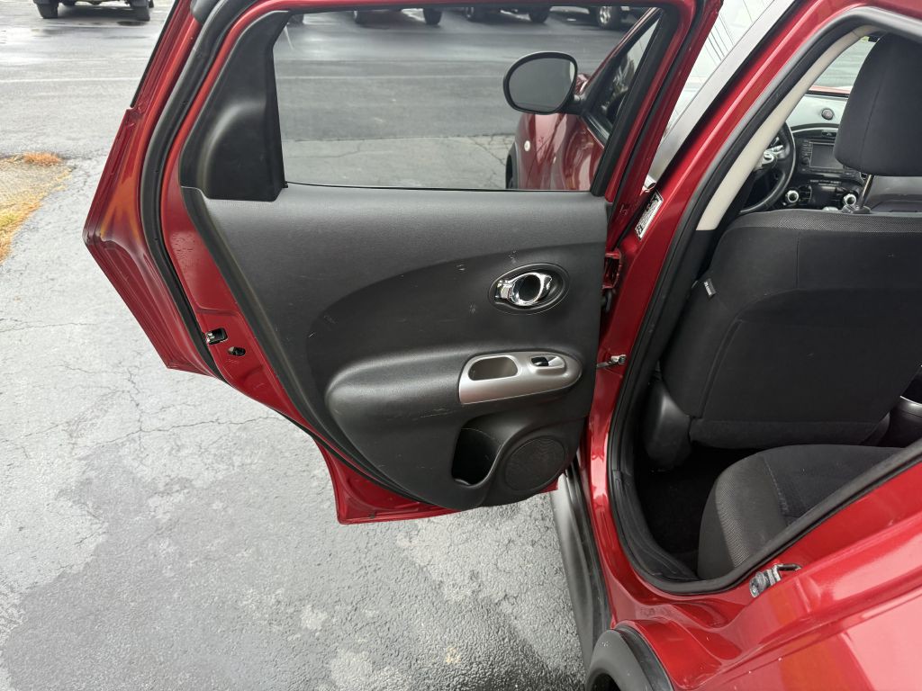 2013 Nissan Juke Image 16