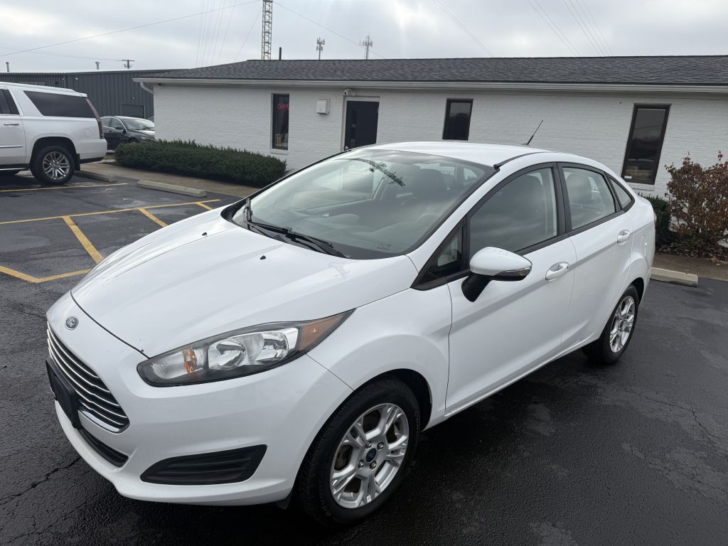 2014 Ford Fiesta Image 2