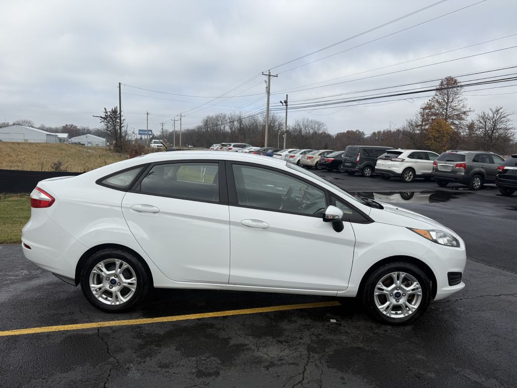 2014 Ford Fiesta Image 22