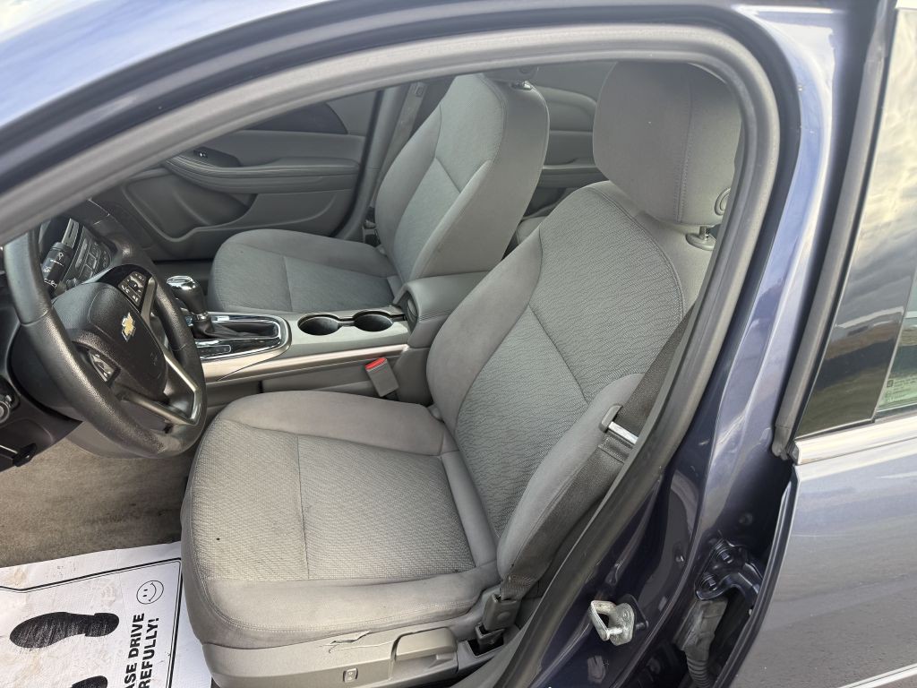 2013 Chevrolet Malibu Image 5