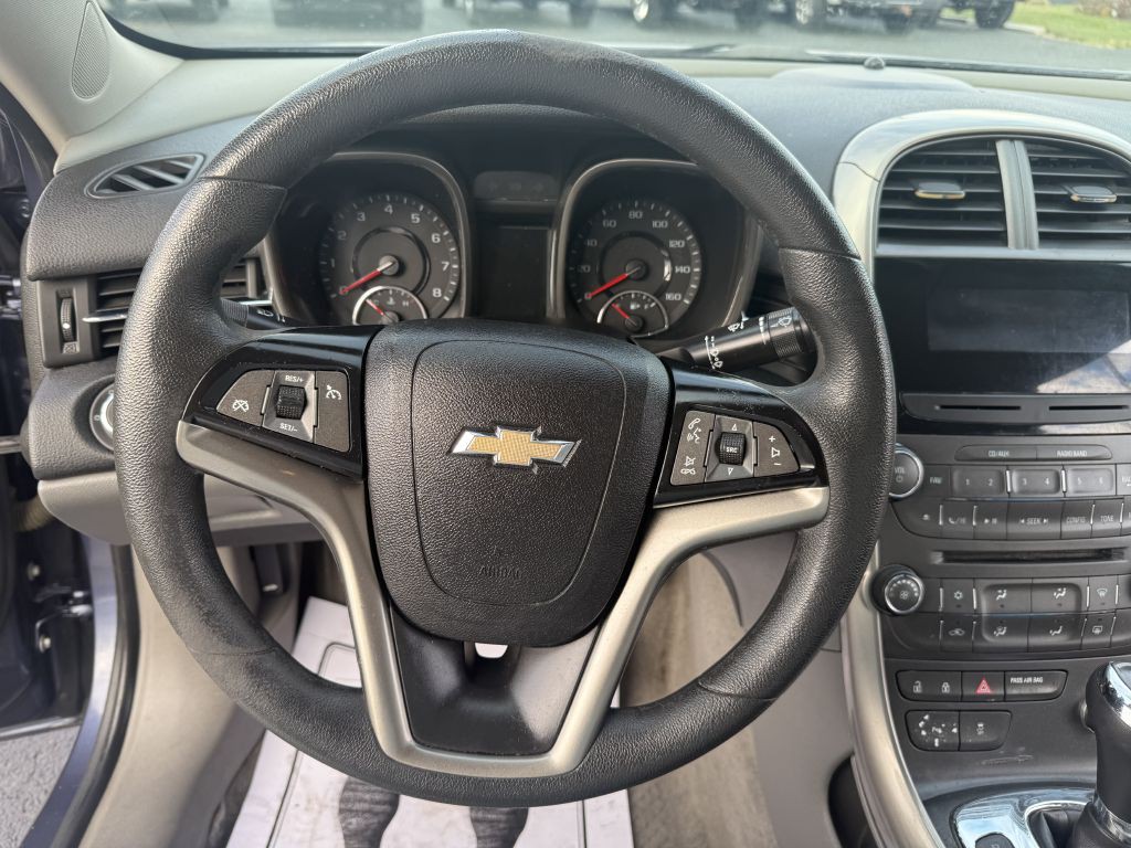 2013 Chevrolet Malibu Image 9