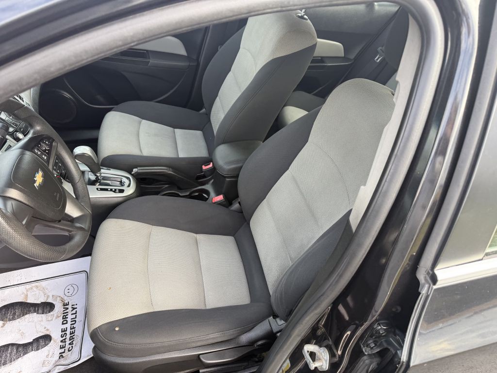 2012 Chevrolet Cruze Image 5