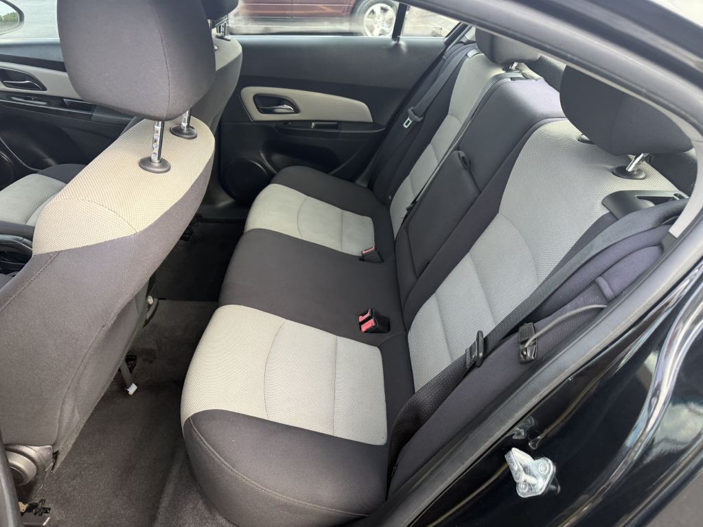 2012 Chevrolet Cruze Image 6