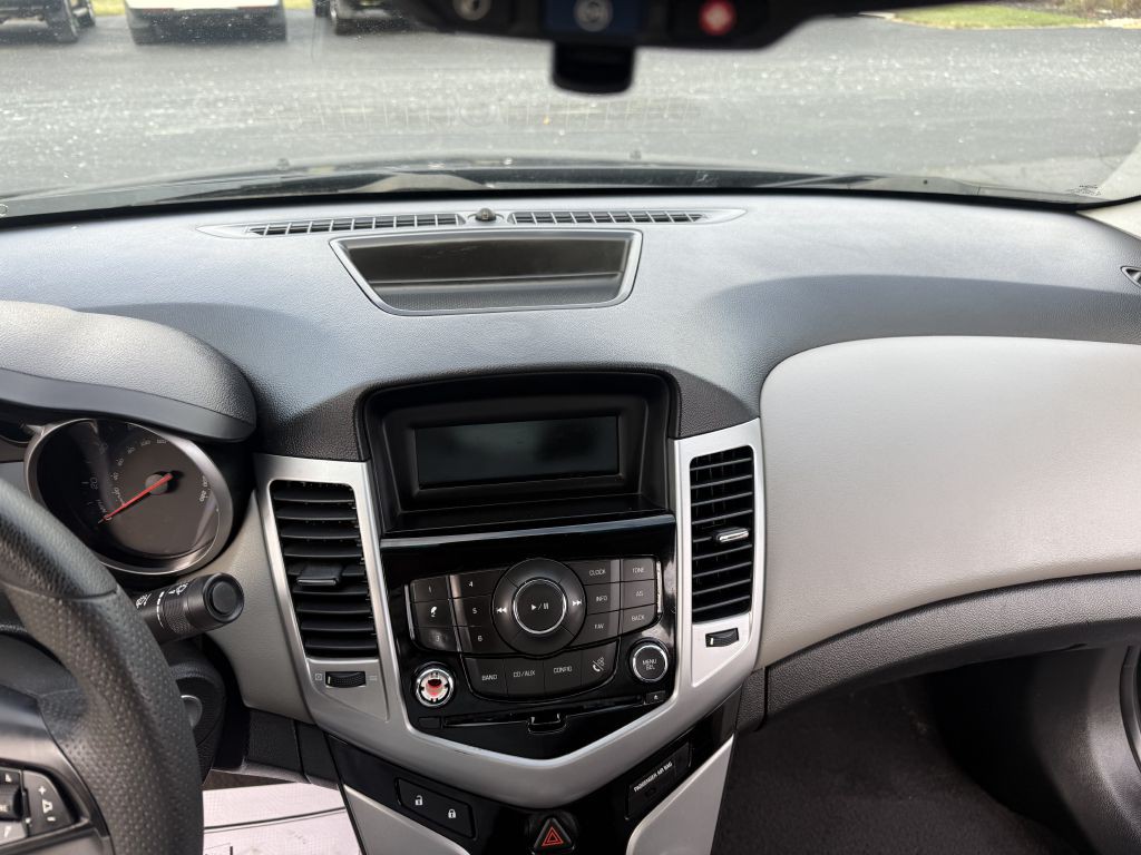 2012 Chevrolet Cruze Image 12