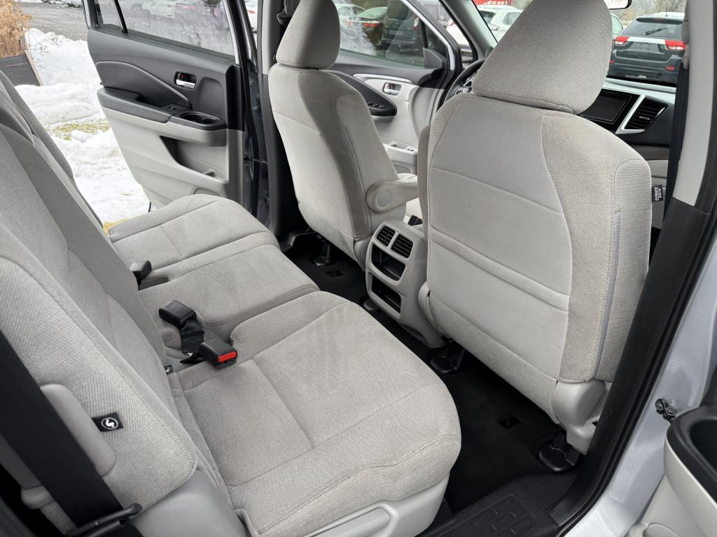 2017 Honda Pilot Image 10