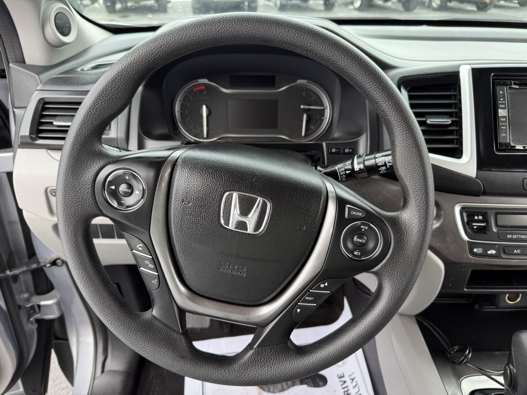 2017 Honda Pilot Image 11