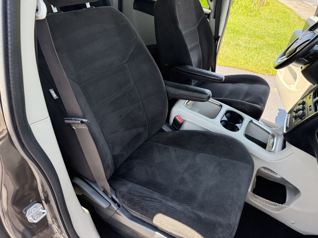 2016 Dodge Grand Caravan Image 7