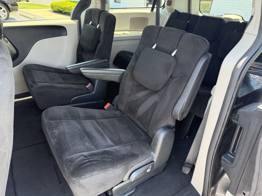 2016 Dodge Grand Caravan Image 8