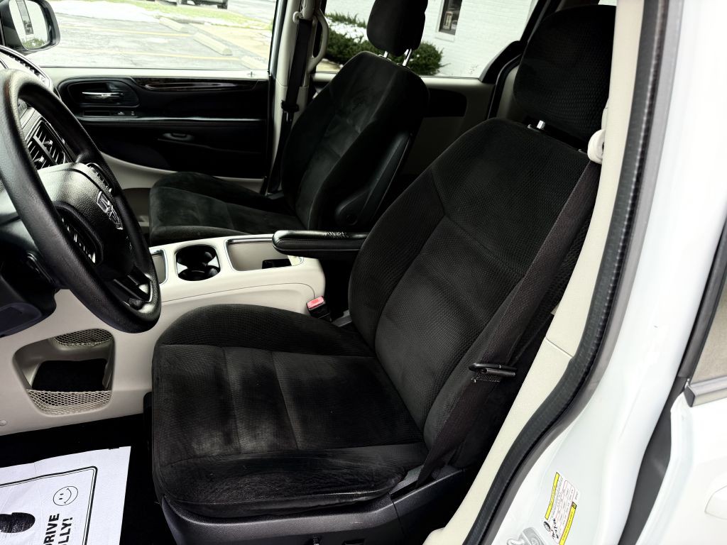 2016 Dodge Grand Caravan Image 6