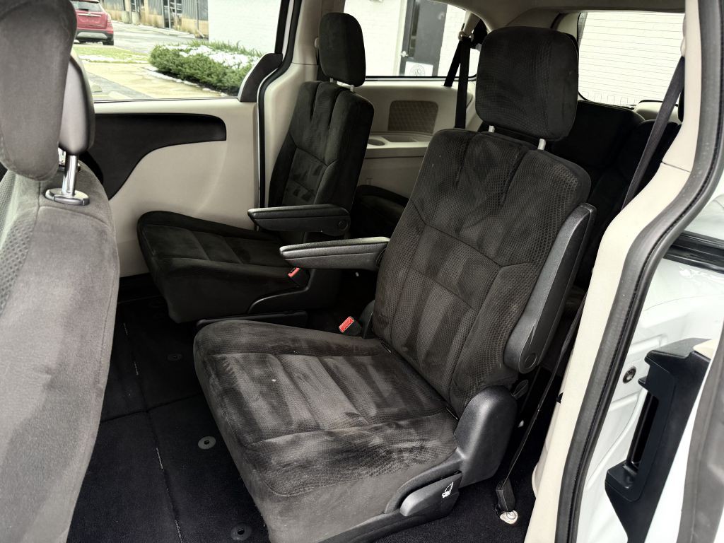 2016 Dodge Grand Caravan Image 7