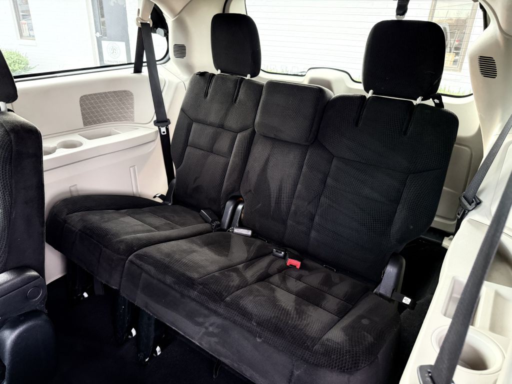 2016 Dodge Grand Caravan Image 8