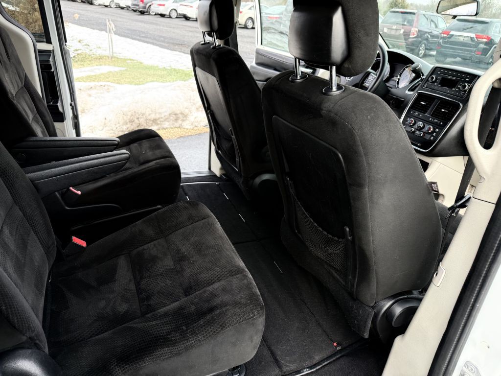 2016 Dodge Grand Caravan Image 10