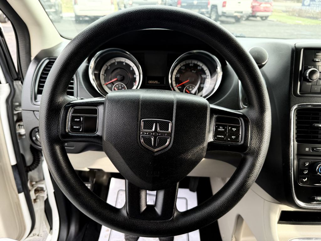 2016 Dodge Grand Caravan Image 11