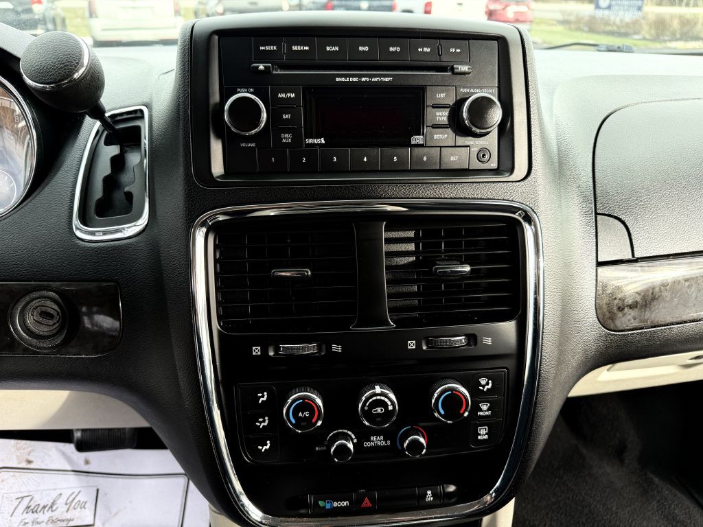 2016 Dodge Grand Caravan Image 12