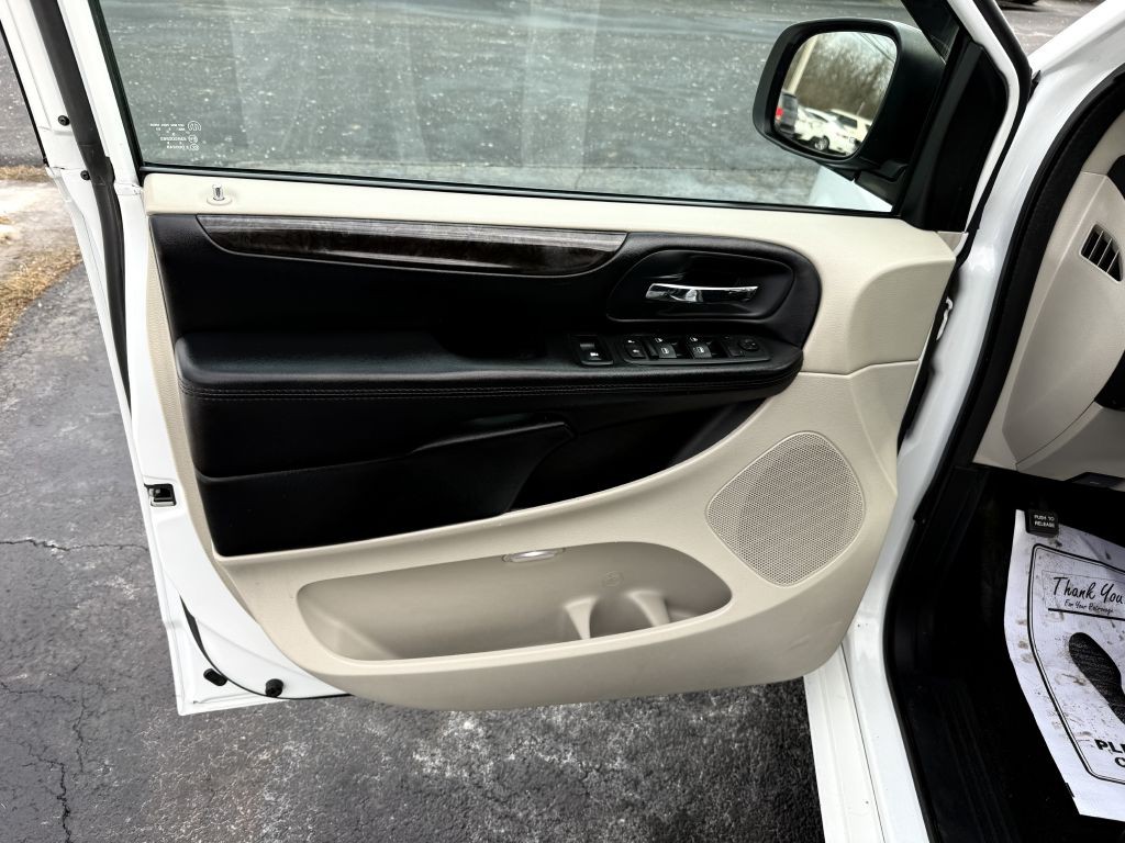 2016 Dodge Grand Caravan Image 14