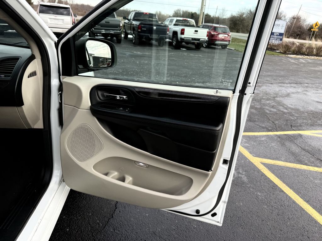 2016 Dodge Grand Caravan Image 15