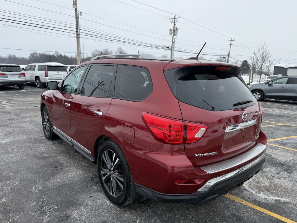 2017 Nissan Pathfinder Image 3