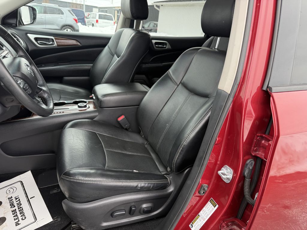 2017 Nissan Pathfinder Image 6
