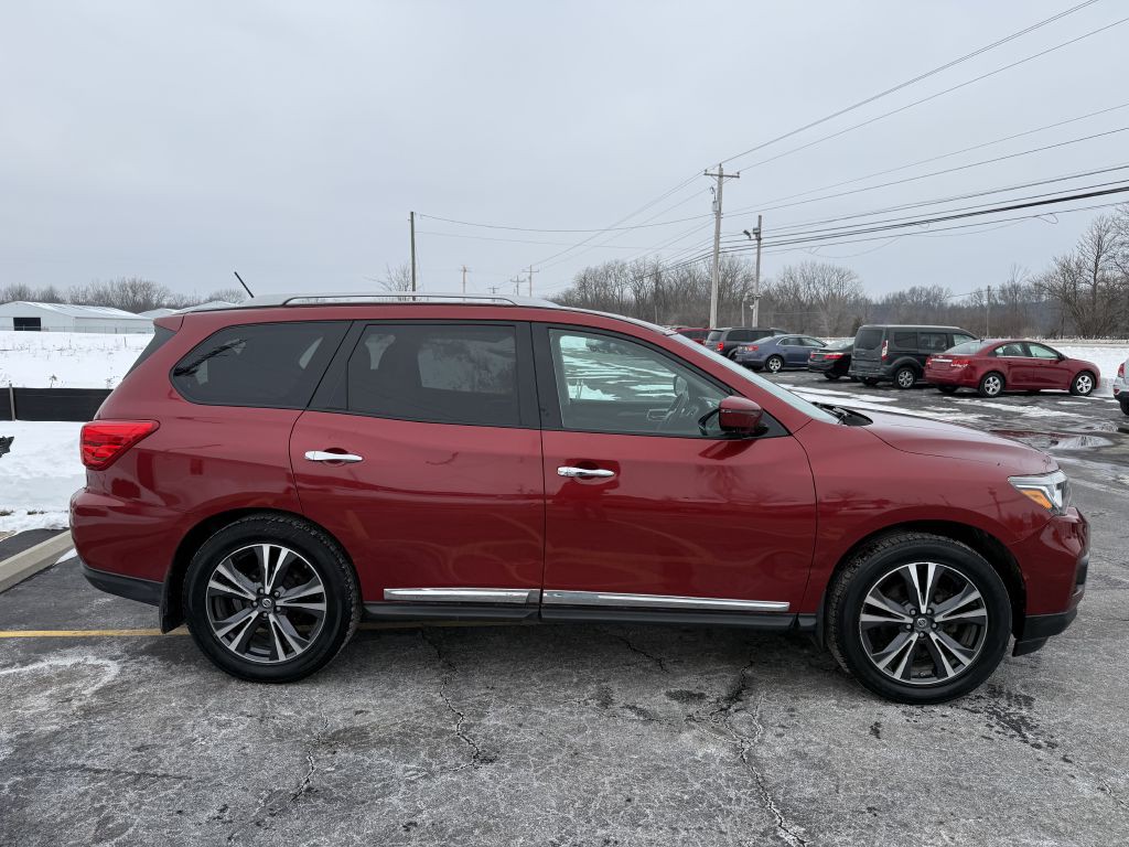 2017 Nissan Pathfinder Image 25