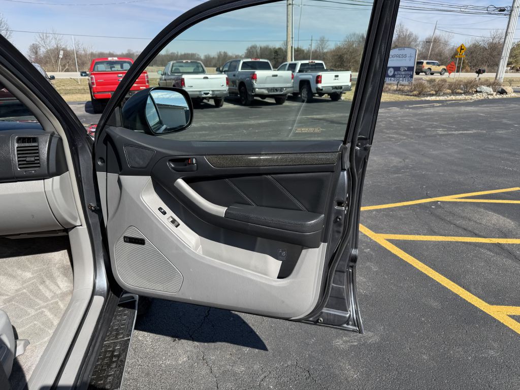 2003 Toyota 4Runner Image 17