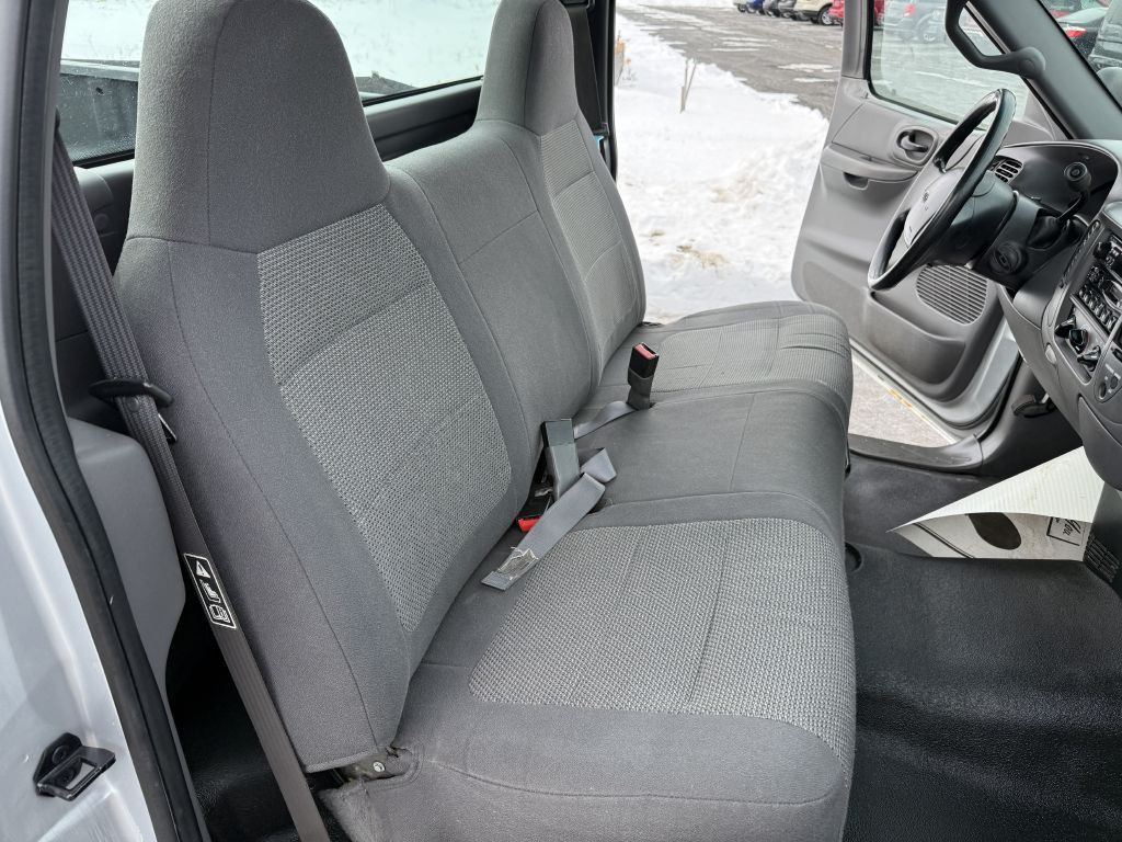 2002 Ford F-150 Image 6