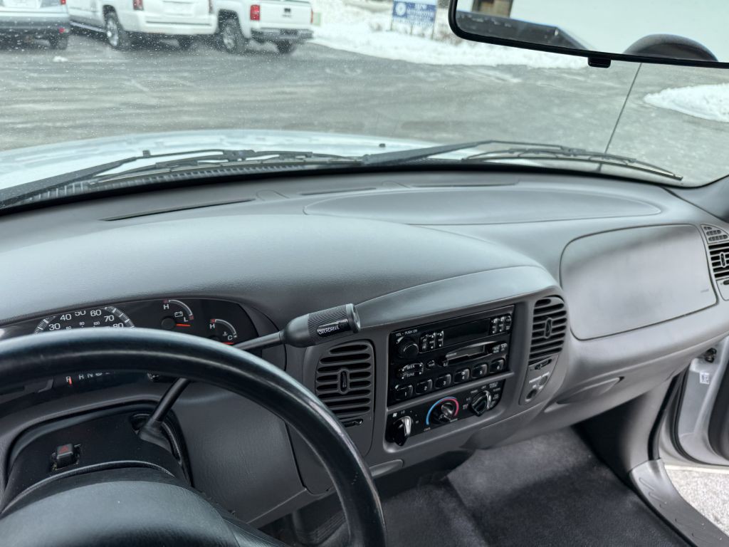 2002 Ford F-150 Image 9