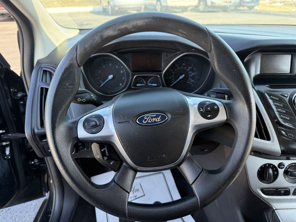 2014 Ford Focus Image 9