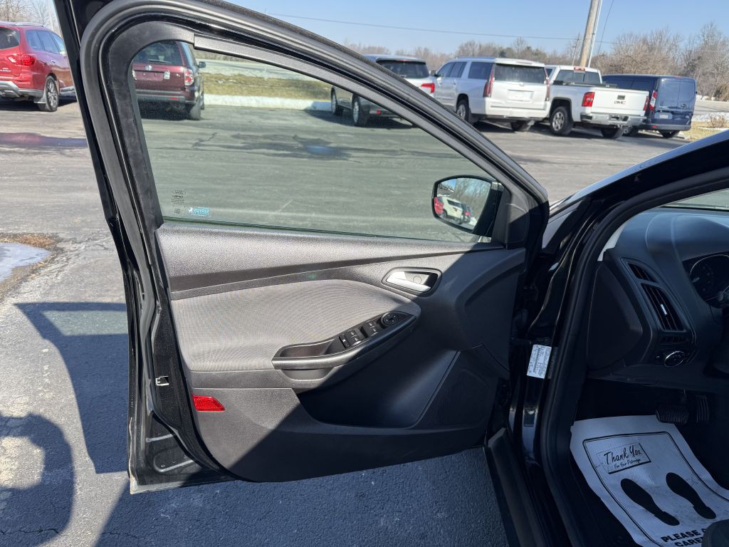 2014 Ford Focus Image 13