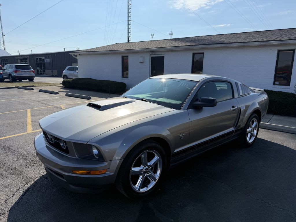 2009 Ford Mustang Image 2