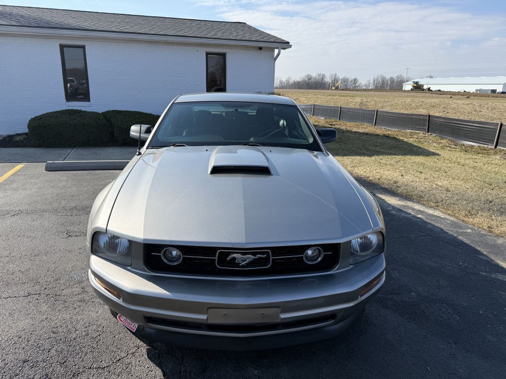 2009 Ford Mustang Image 19