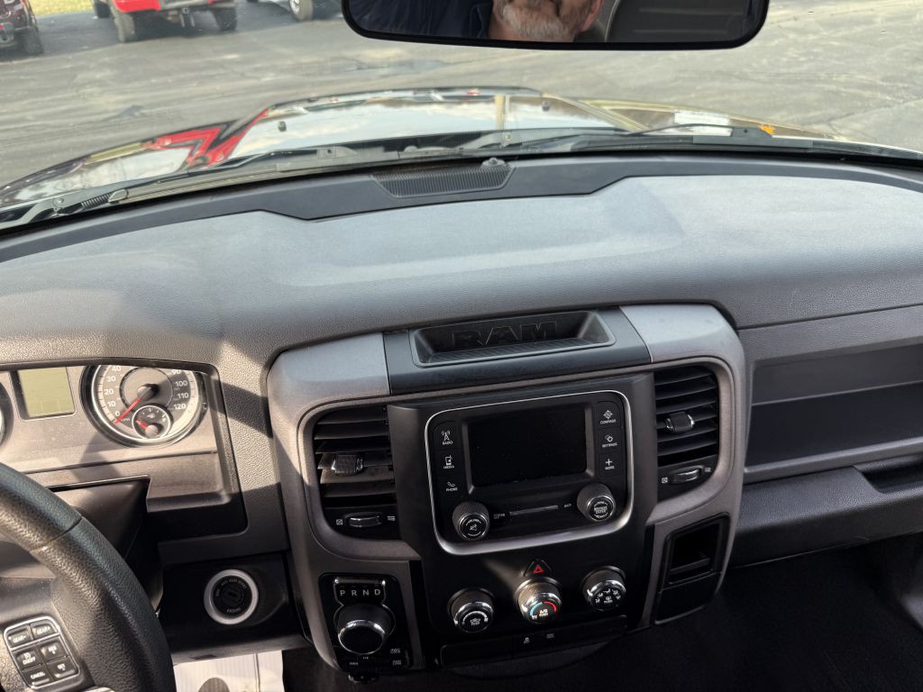 2018 RAM 1500 Image 12