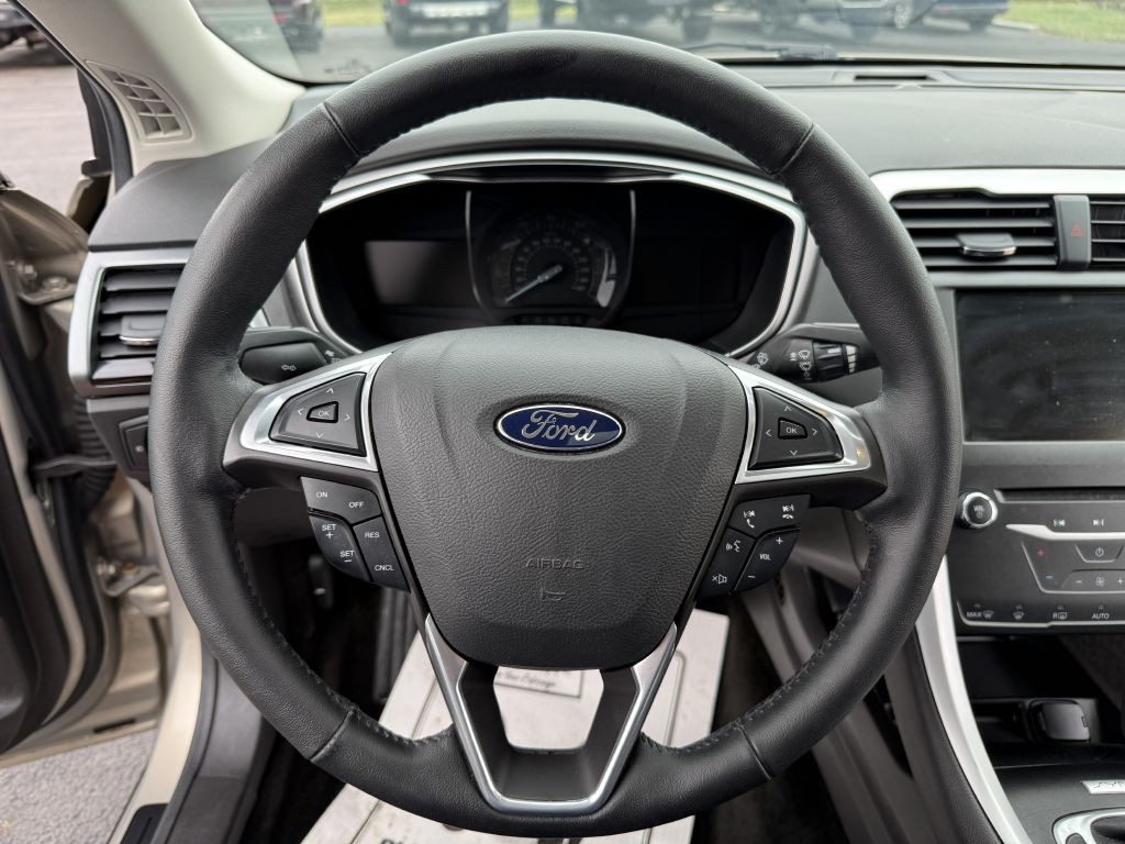 2015 Ford Fusion Image 10