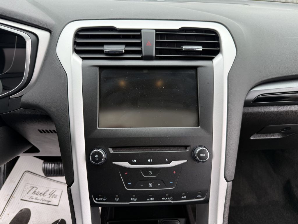 2015 Ford Fusion Image 11