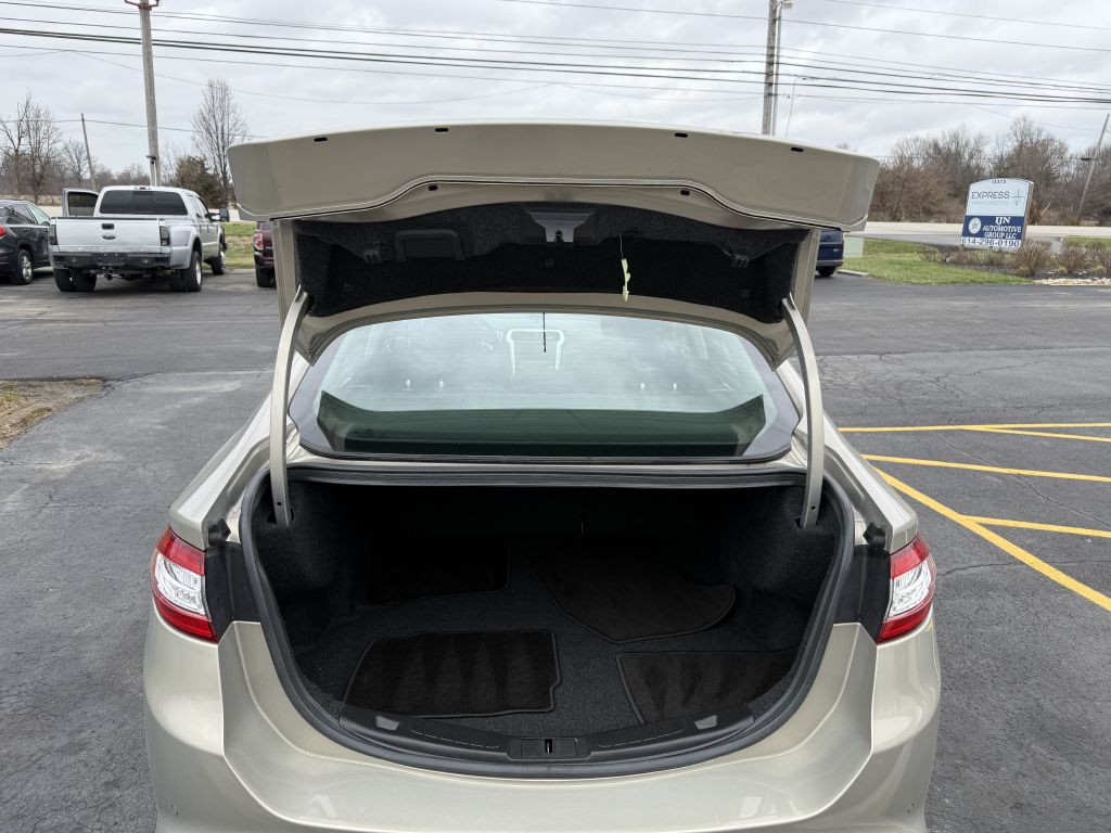 2015 Ford Fusion Image 20