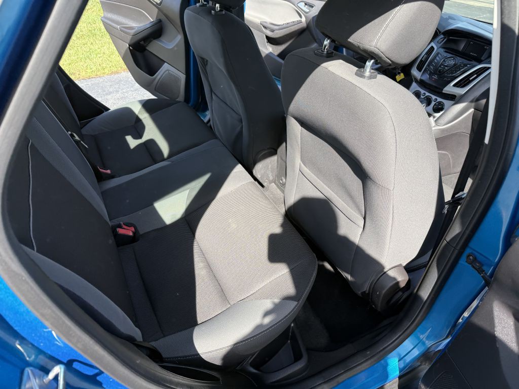 2014 Ford Focus Image 8