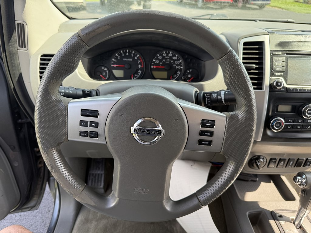 2016 Nissan Frontier Image 10