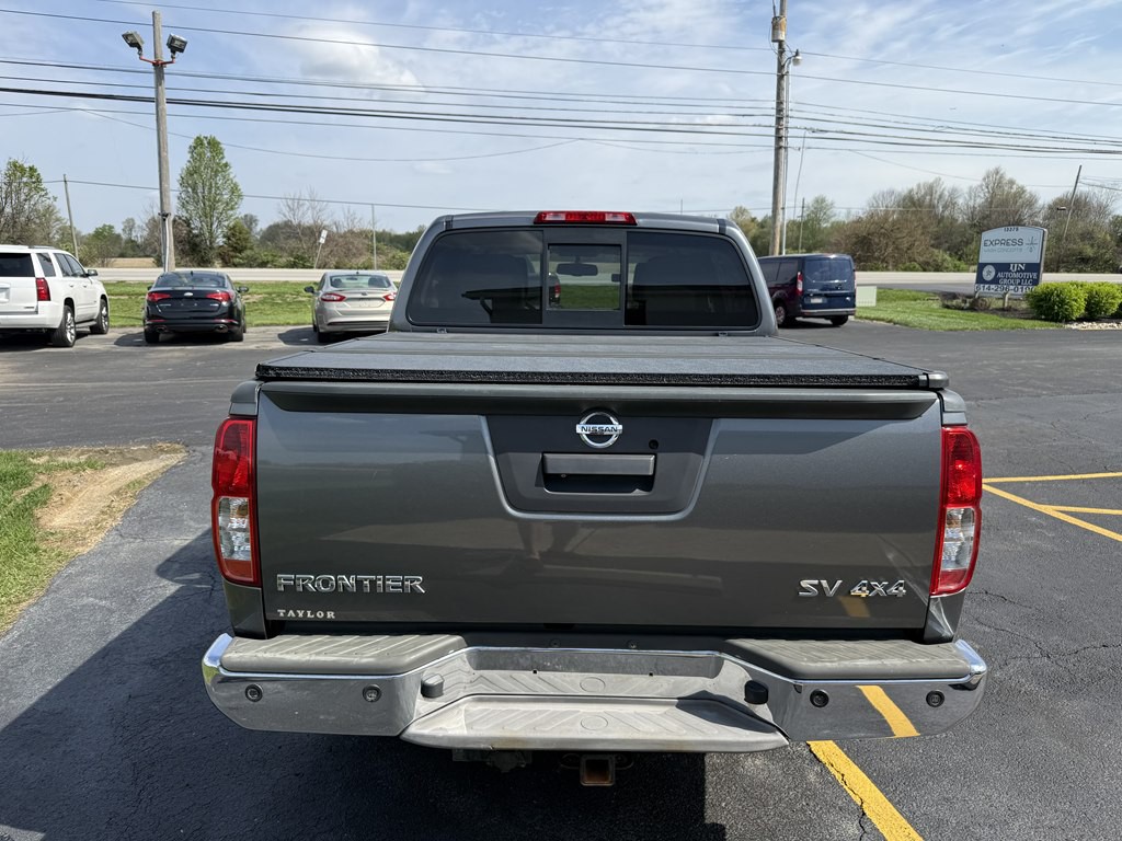 2016 Nissan Frontier Image 21