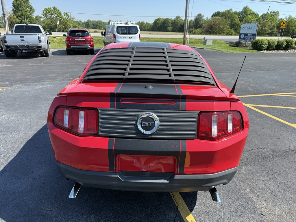2010 Ford Mustang Image 19