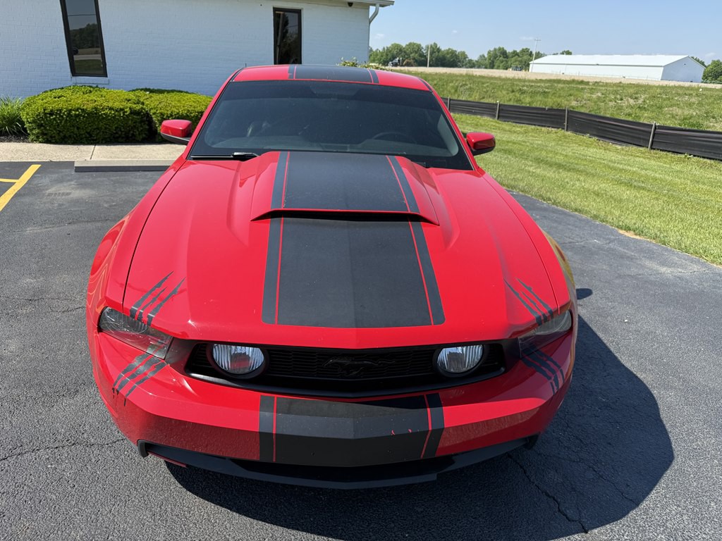 2010 Ford Mustang Image 21