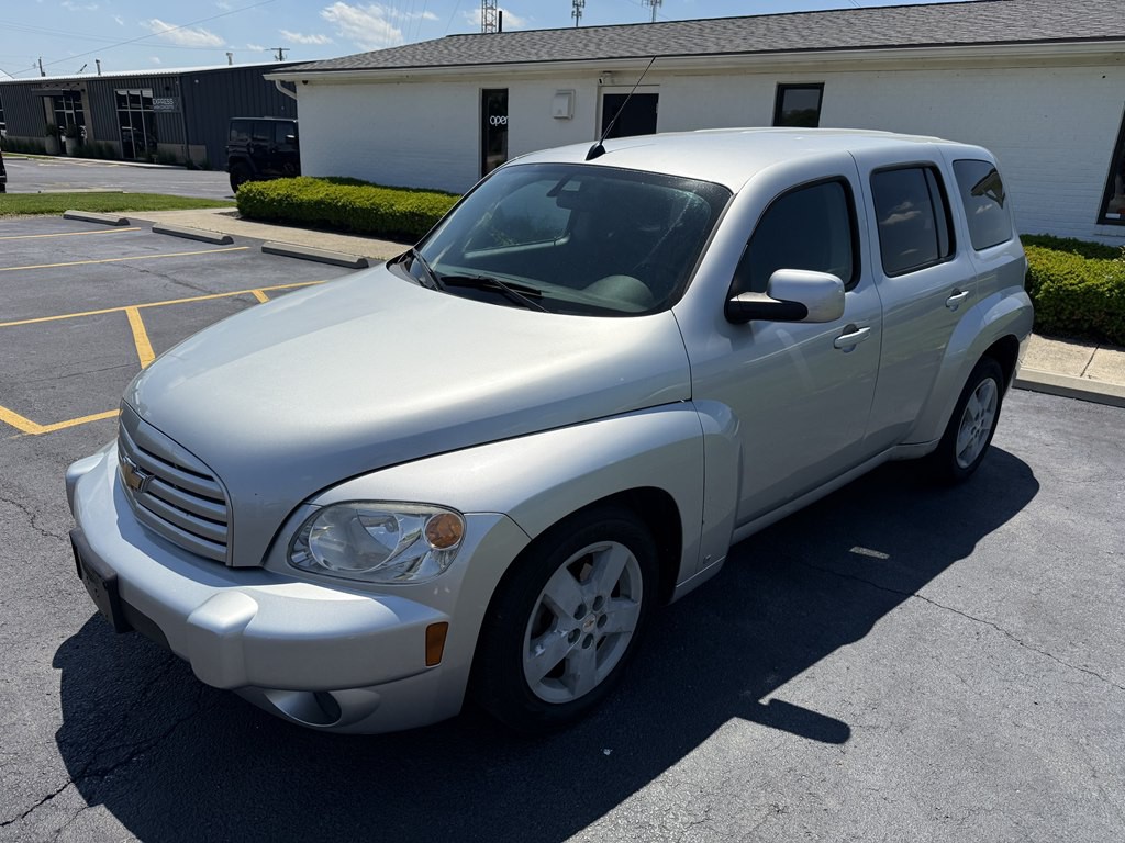 2009 Chevrolet HHR Image 2