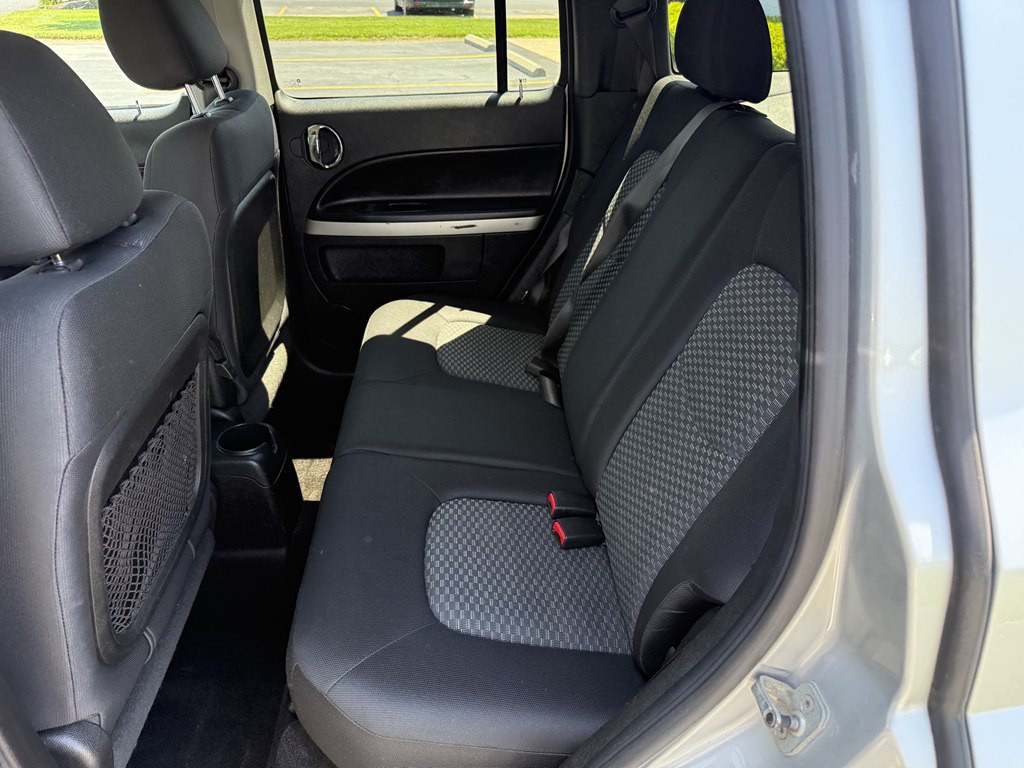 2009 Chevrolet HHR Image 6