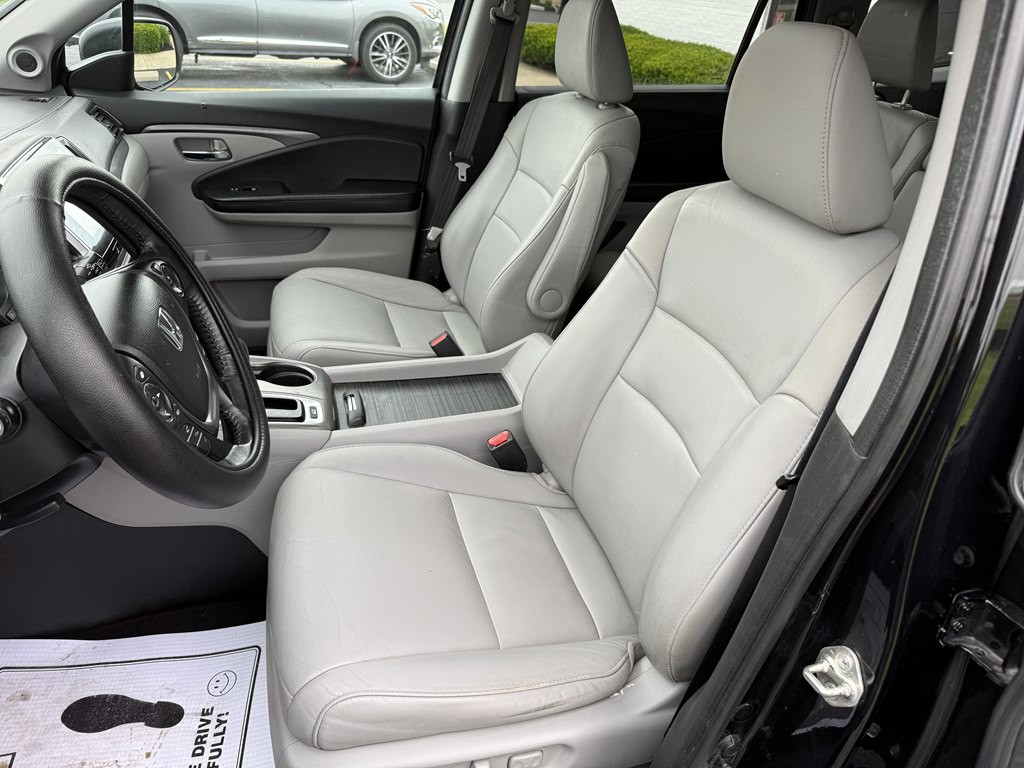 2016 Honda Pilot Image 6