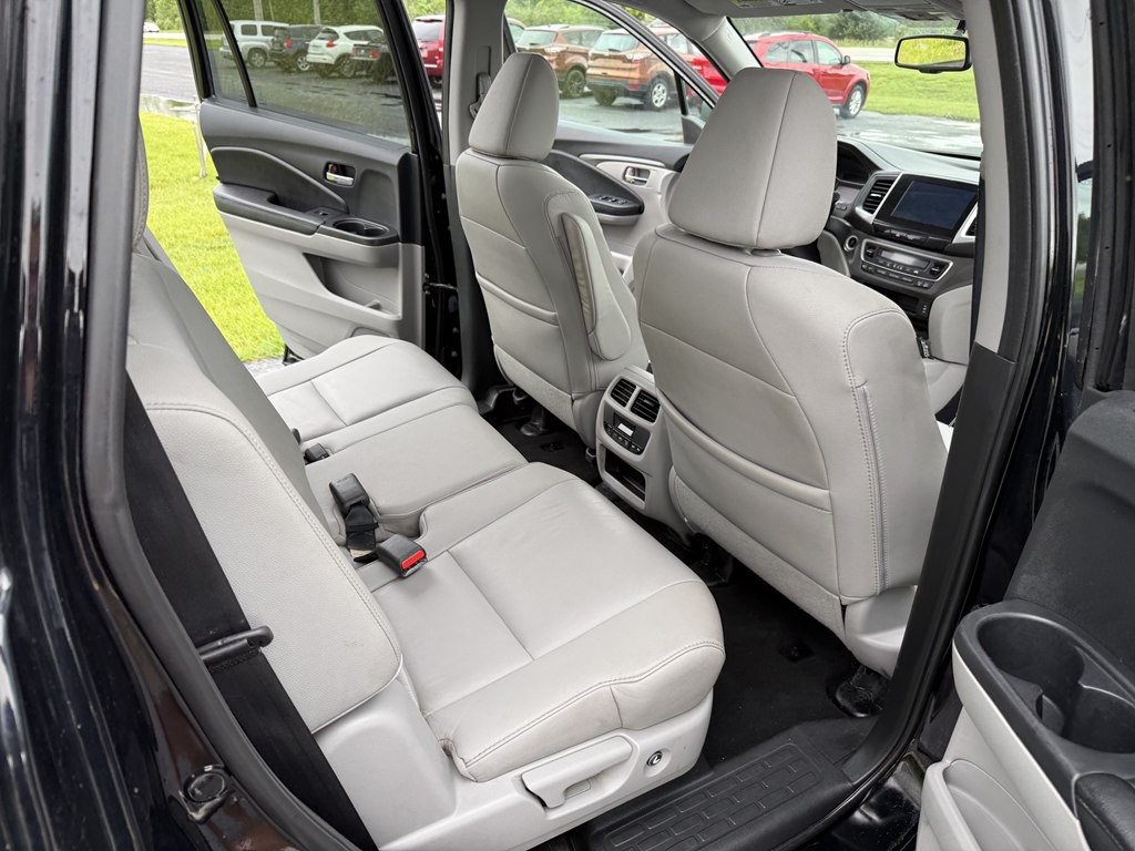 2016 Honda Pilot Image 10