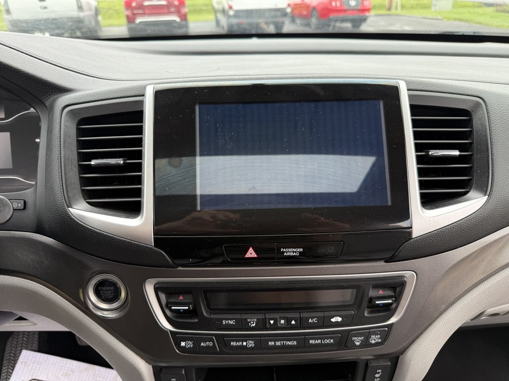 2016 Honda Pilot Image 12