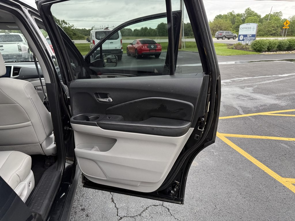 2016 Honda Pilot Image 18
