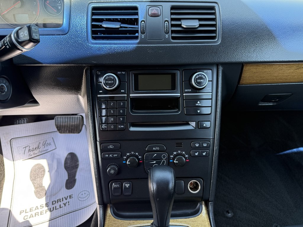 2007 Volvo XC90 Image 10